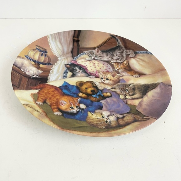 Vintage “Cat Nap” Litter Rascals Collectors Plate - Picture 3 of 6